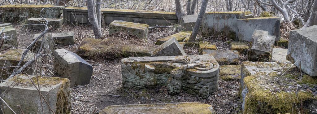 Saint John, masonry graveyard, 2023
